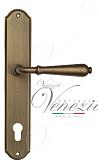 Дверная ручка Venezia на планке PL02 мод. Classic (мат. бронза) под цилиндр